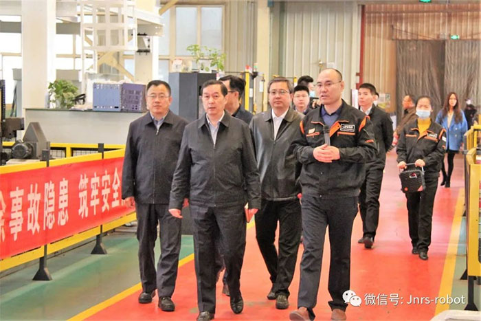 自治区党委常委、常务副主席张超超一行参观调研PA集团中国机器人